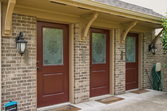 2205 Rolling Hills Drive, Fort Wright, KY 41017