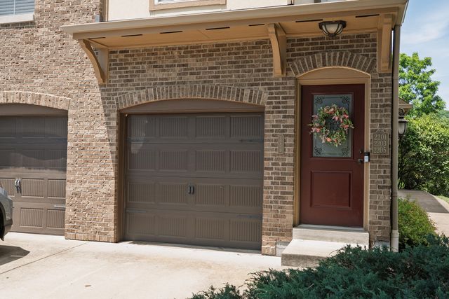 2205 Rolling Hills Drive, Fort Wright, KY 41017