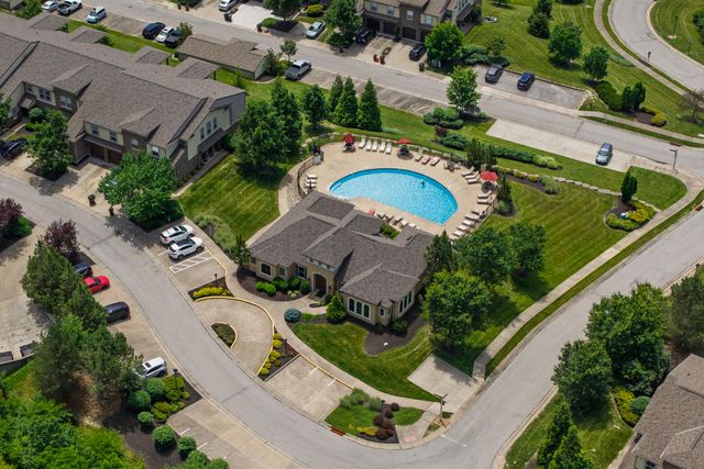 2205 Rolling Hills Drive, Fort Wright, KY 41017