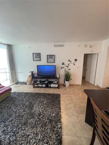 244 Biscayne Blvd 1906, Miami, FL 33132