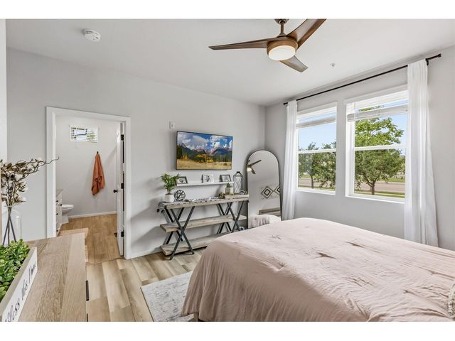 2086 Autumn Moon Dr 2, Windsor, CO 80550