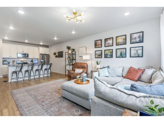 2086 Autumn Moon Dr 2, Windsor, CO 80550