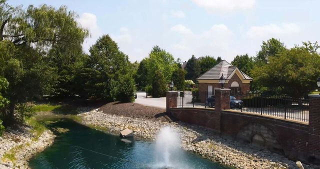 10559 Erie Drive E, Winfield, IN 46307