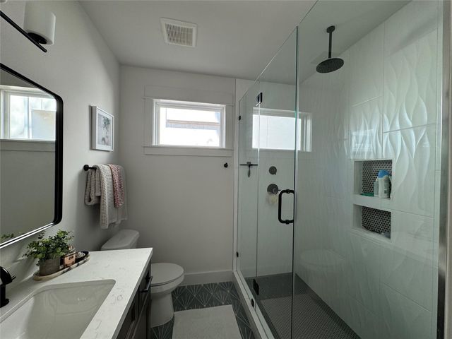 1033 Adele Street, Houston, TX 77009