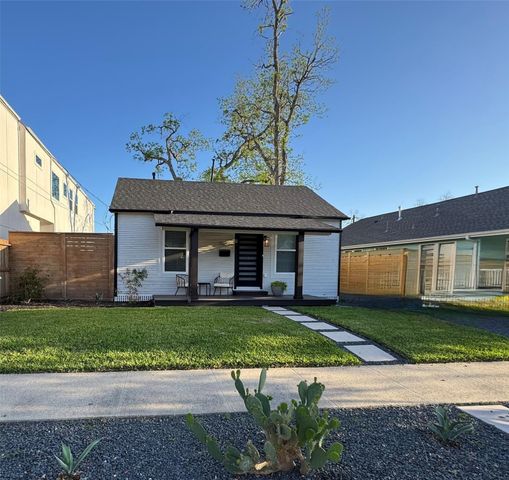 1033 Adele Street, Houston, TX 77009