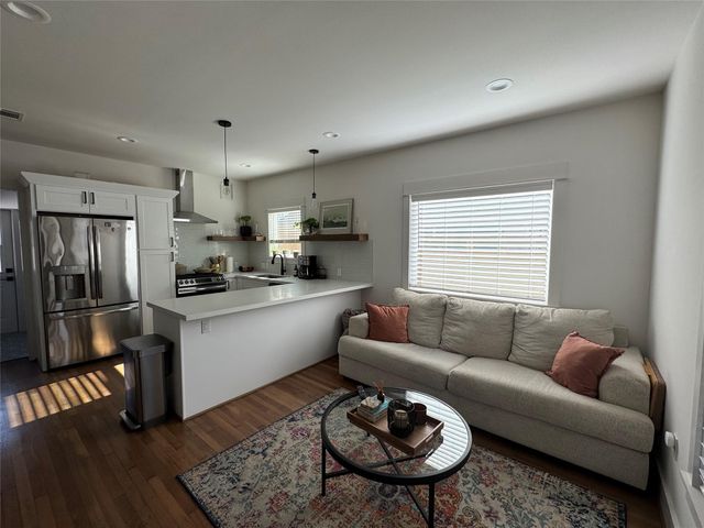 1033 Adele Street, Houston, TX 77009