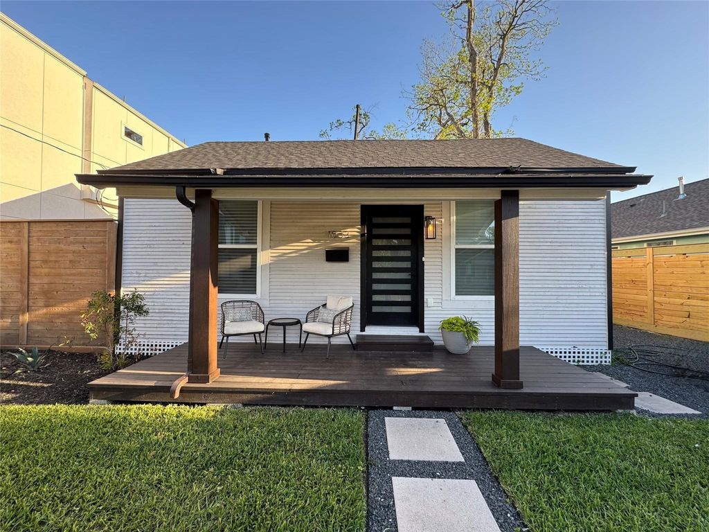 1033 Adele Street, Houston, TX 77009