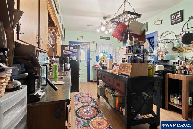 38742 Scravel Hill Rd NE, Albany, OR 97322