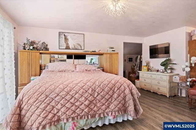 38742 Scravel Hill Rd NE, Albany, OR 97322