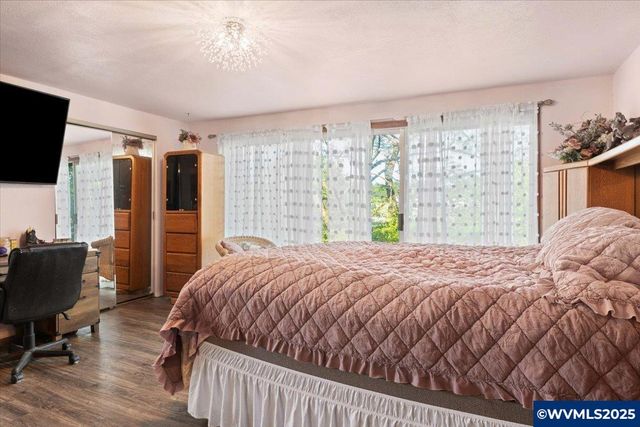 38742 Scravel Hill Rd NE, Albany, OR 97322