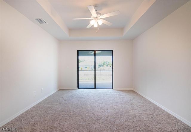 3594 NE 9th PL, Cape Coral, FL 33909