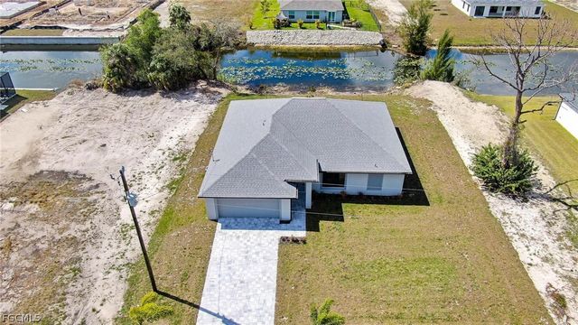 3594 NE 9th PL, Cape Coral, FL 33909