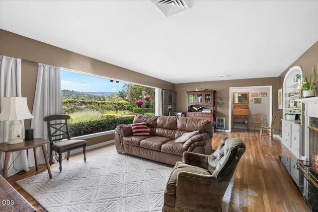 2956 Fairview Drive, Medford, OR 97504