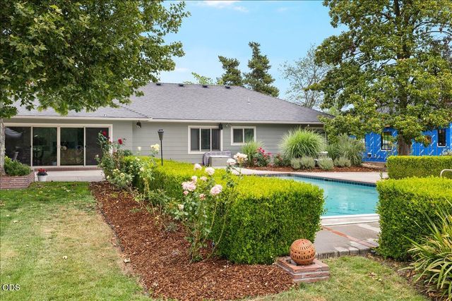 2956 Fairview Drive, Medford, OR 97504