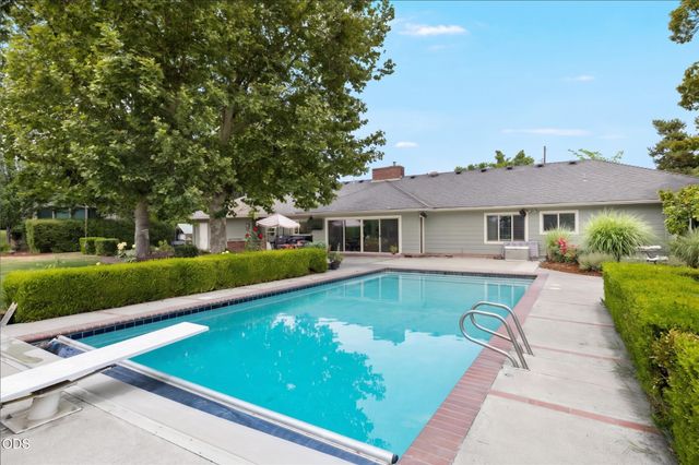 2956 Fairview Drive, Medford, OR 97504