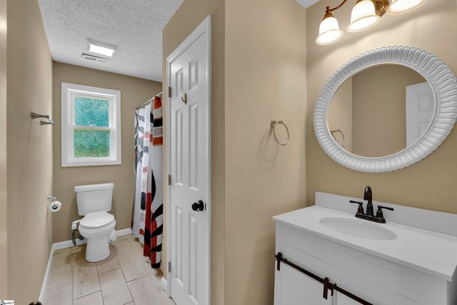 15 Childress Circle, Greenville, SC 29617