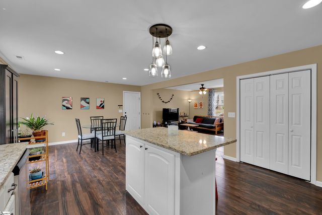 15 Childress Circle, Greenville, SC 29617