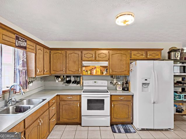 1170 Peeksville Road, Locust Grove, GA 30248