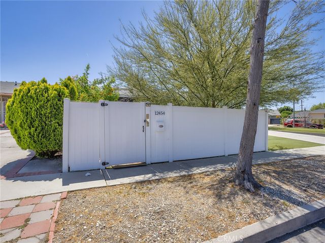 12456 Rouge Street, Sun Valley, CA 91352