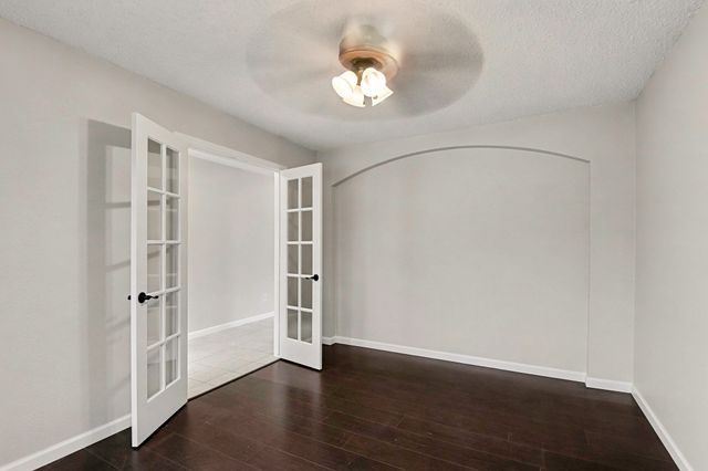 6855 Genevieve Drive, Fort Worth, TX 76137