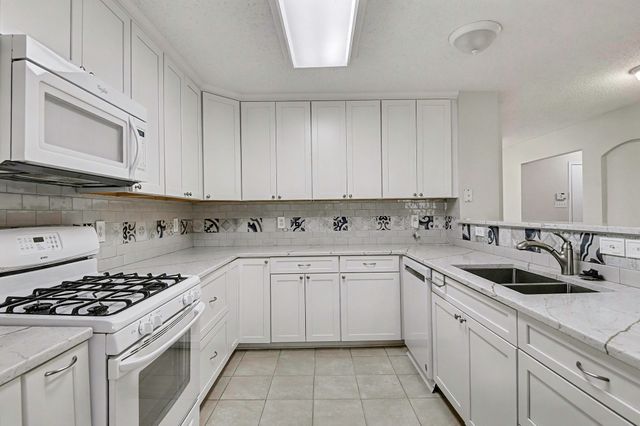 6855 Genevieve Drive, Fort Worth, TX 76137