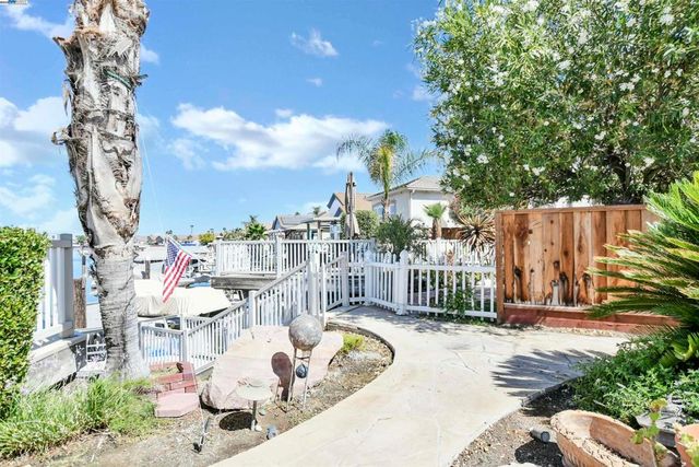 1989 Newport Dr, Discovery Bay, CA 94505