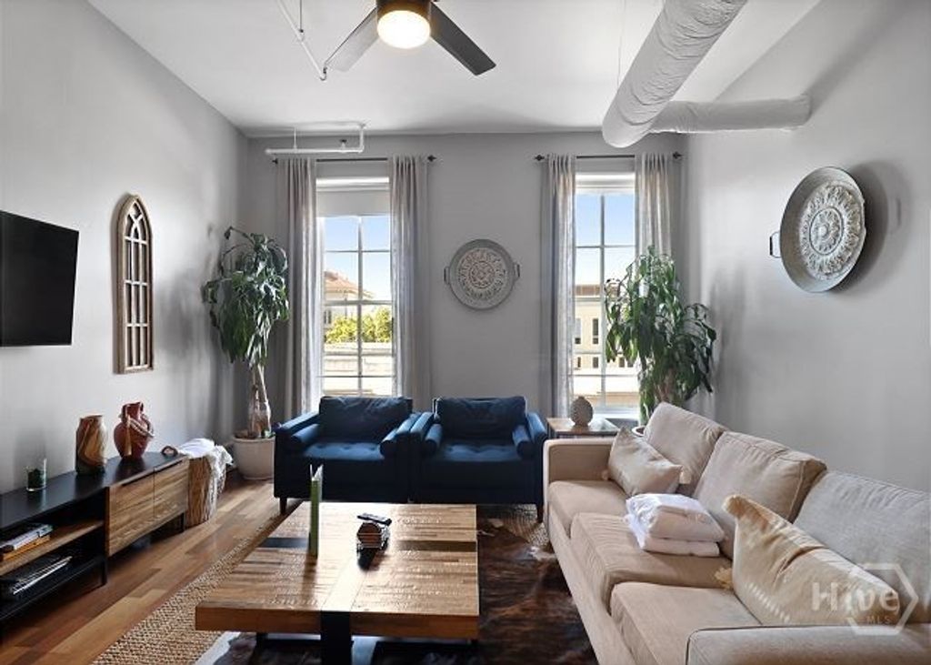 Image 10 of property listing at 105 Whitaker Street 304, Savannah, GA 31401
