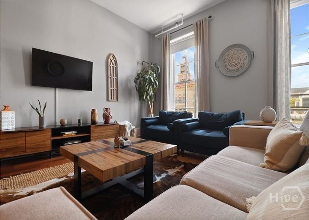 Image 12 of property listing at 105 Whitaker Street 304, Savannah, GA 31401