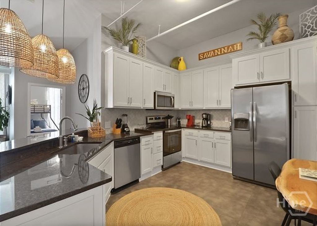 Image 19 of property listing at 105 Whitaker Street 304, Savannah, GA 31401