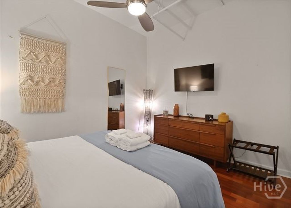 Image 25 of property listing at 105 Whitaker Street 304, Savannah, GA 31401