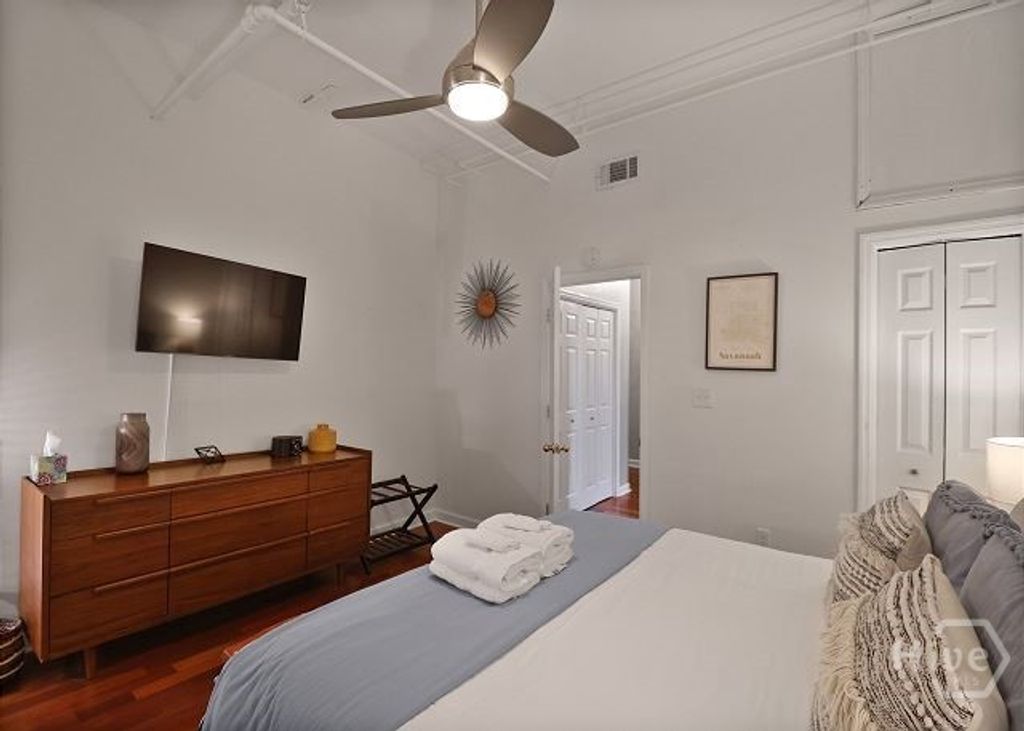 Image 26 of property listing at 105 Whitaker Street 304, Savannah, GA 31401