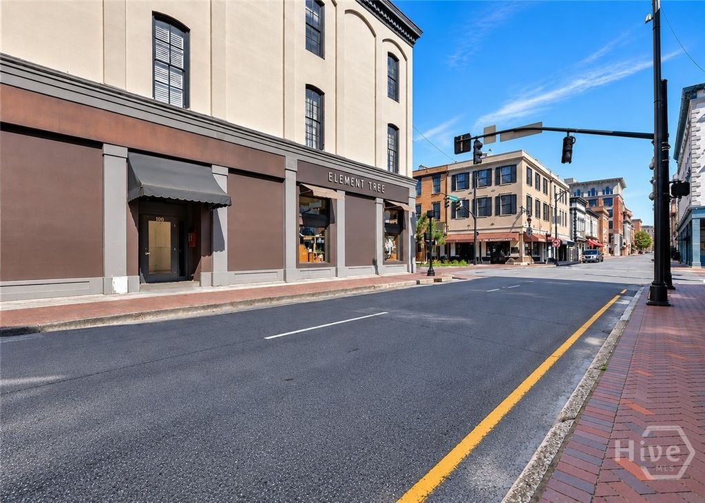 Image 3 of property listing at 105 Whitaker Street 304, Savannah, GA 31401