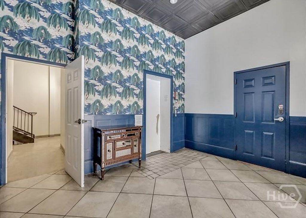Image 4 of property listing at 105 Whitaker Street 304, Savannah, GA 31401