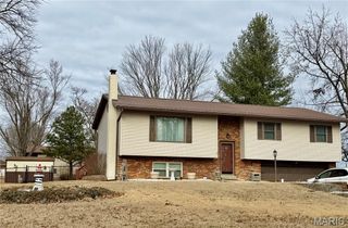 551 Oak Street, Farmington, MO 63640