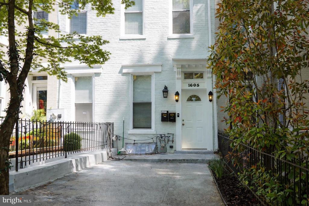 1605 NEW JERSEY AVE NW, Washington, DC 20001
