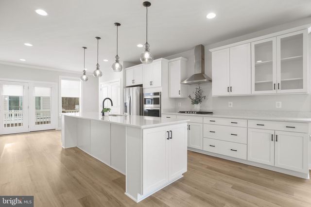 301 WILLIS ST, Fredericksburg, VA 22401