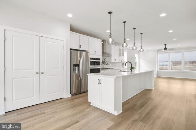 301 WILLIS ST, Fredericksburg, VA 22401