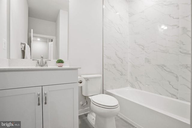 301 WILLIS ST, Fredericksburg, VA 22401