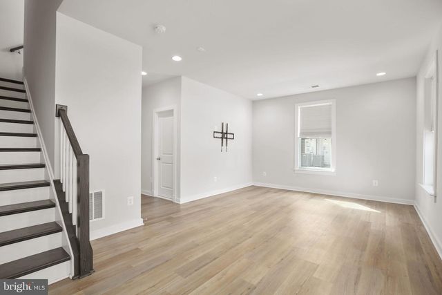 301 WILLIS ST, Fredericksburg, VA 22401