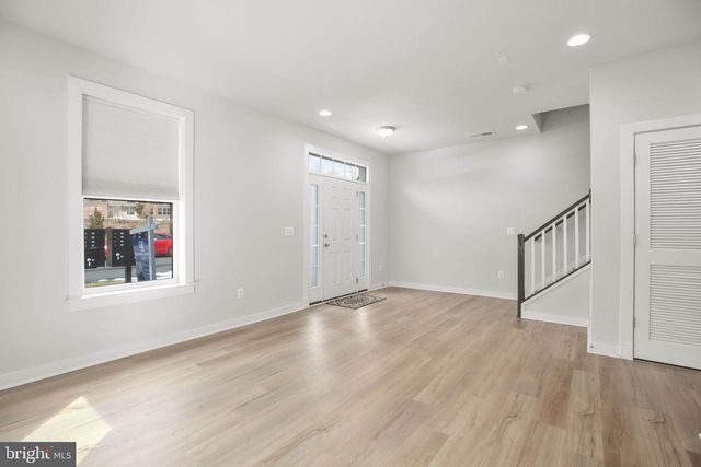 301 WILLIS ST, Fredericksburg, VA 22401