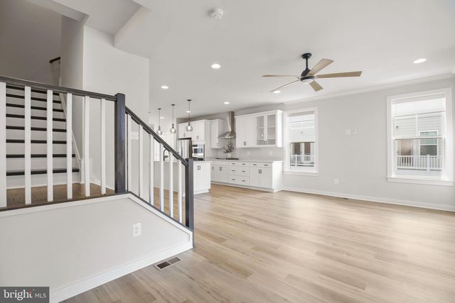 301 WILLIS ST, Fredericksburg, VA 22401