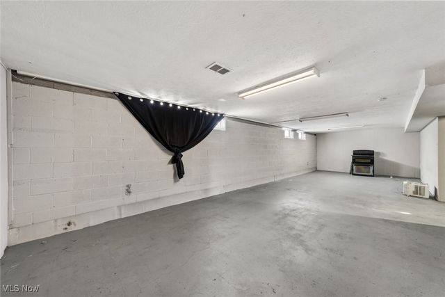 4744 E 176th Street, Cleveland, OH 44128