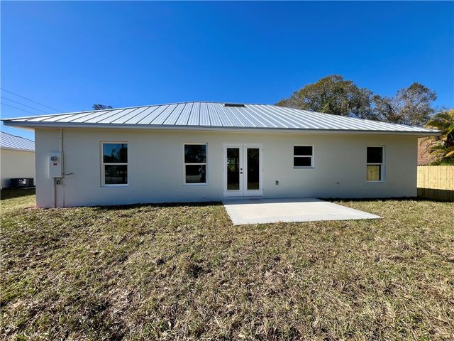 2026 80th Avenue, Vero Beach, FL 32966