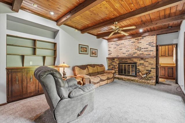 813 COLLEGE Road, Council Bluffs, IA 51503