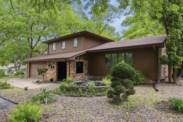 813 COLLEGE Road, Council Bluffs, IA 51503
