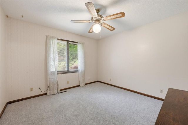 813 COLLEGE Road, Council Bluffs, IA 51503