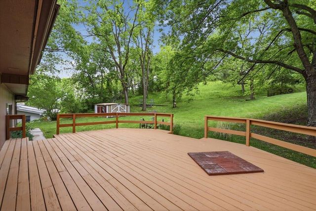 813 COLLEGE Road, Council Bluffs, IA 51503