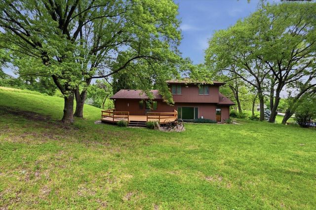 813 COLLEGE Road, Council Bluffs, IA 51503