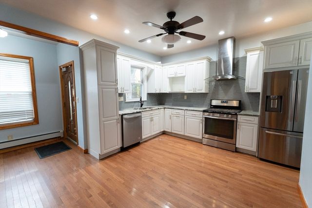 112 Fort Hill Ave, Lowell, MA 01852