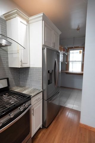 112 Fort Hill Ave, Lowell, MA 01852